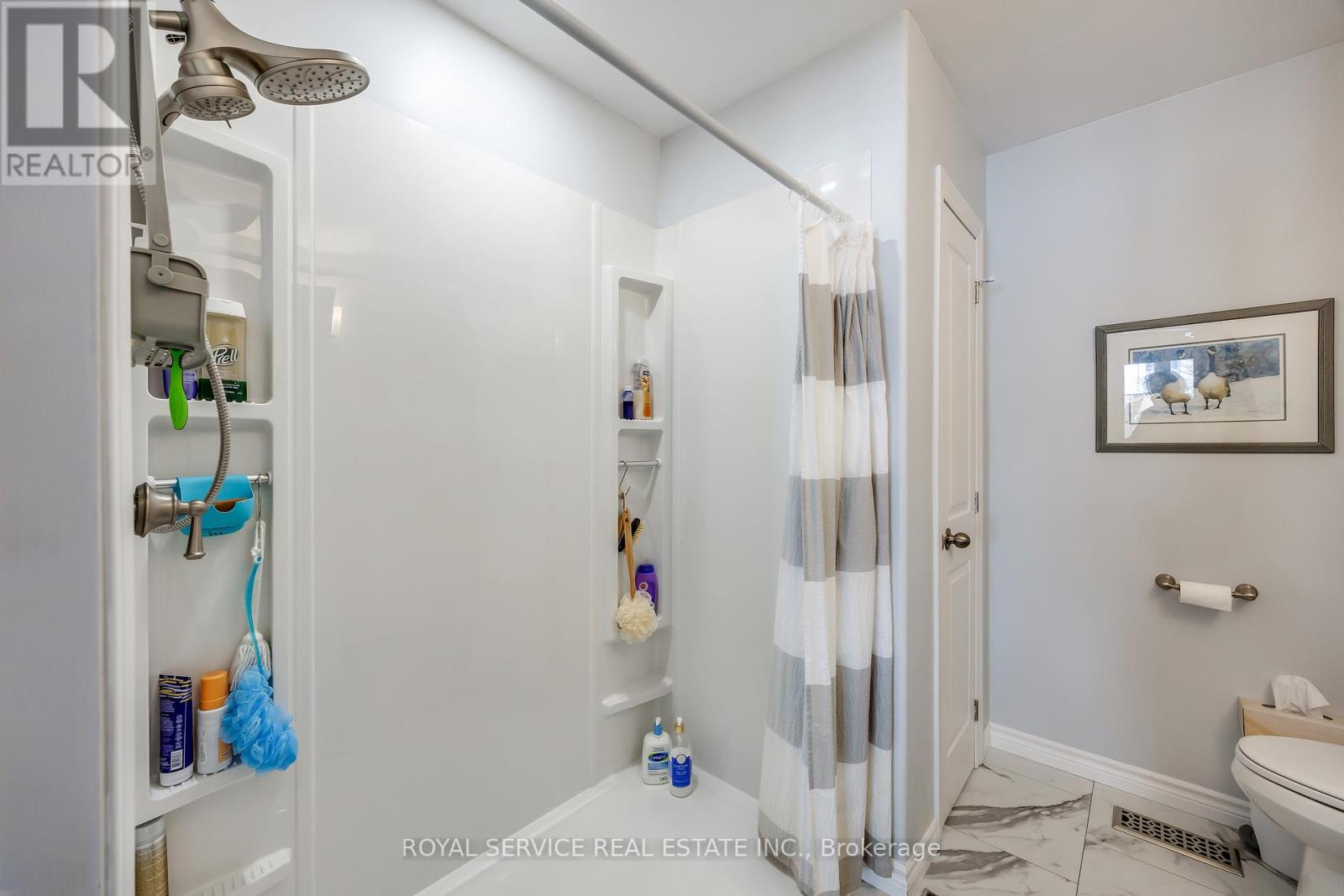 6 - 877 Wentworth Street, Peterborough (Otonabee Ward 1), Ontario  K9J 8R7 - Photo 23 - X12804840