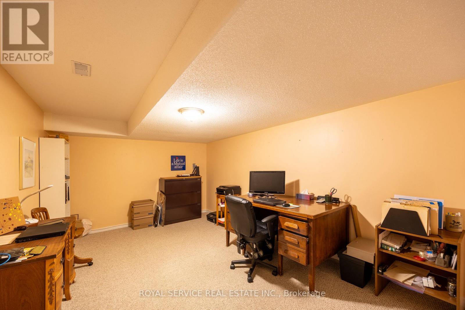 6 - 877 Wentworth Street, Peterborough (Otonabee Ward 1), Ontario  K9J 8R7 - Photo 33 - X12804840