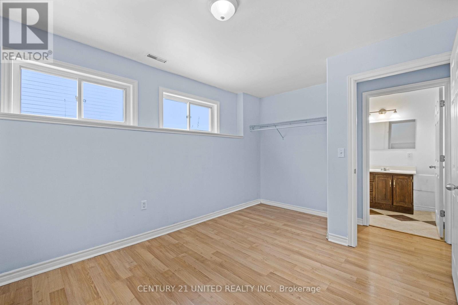 608 Clancy Crescent, Peterborough (Otonabee Ward 1), Ontario  K9K 2S2 - Photo 19 - X12805684