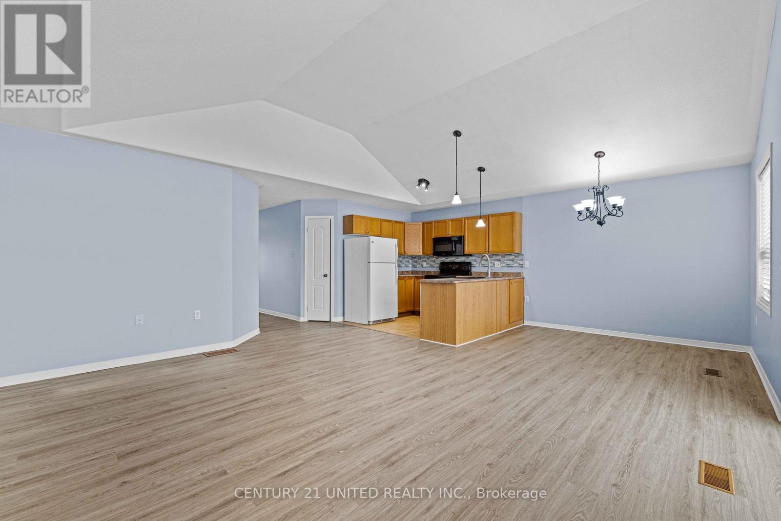 608 Clancy Crescent, Peterborough (Otonabee Ward 1), Ontario  K9K 2S2 - Photo 8 - X12805684