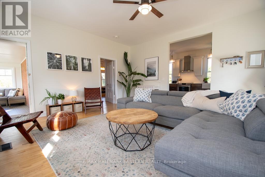 3477 Wallace Point Road, Otonabee-South Monaghan, Ontario  K9J 6Y3 - Photo 7 - X12805944