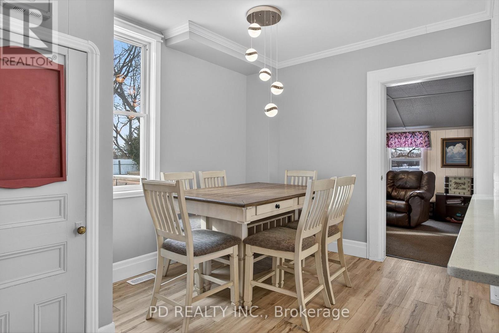 49 Sturgeon Road N, Kawartha Lakes (Omemee), Ontario  K0L 2W0 - Photo 16 - X12806420