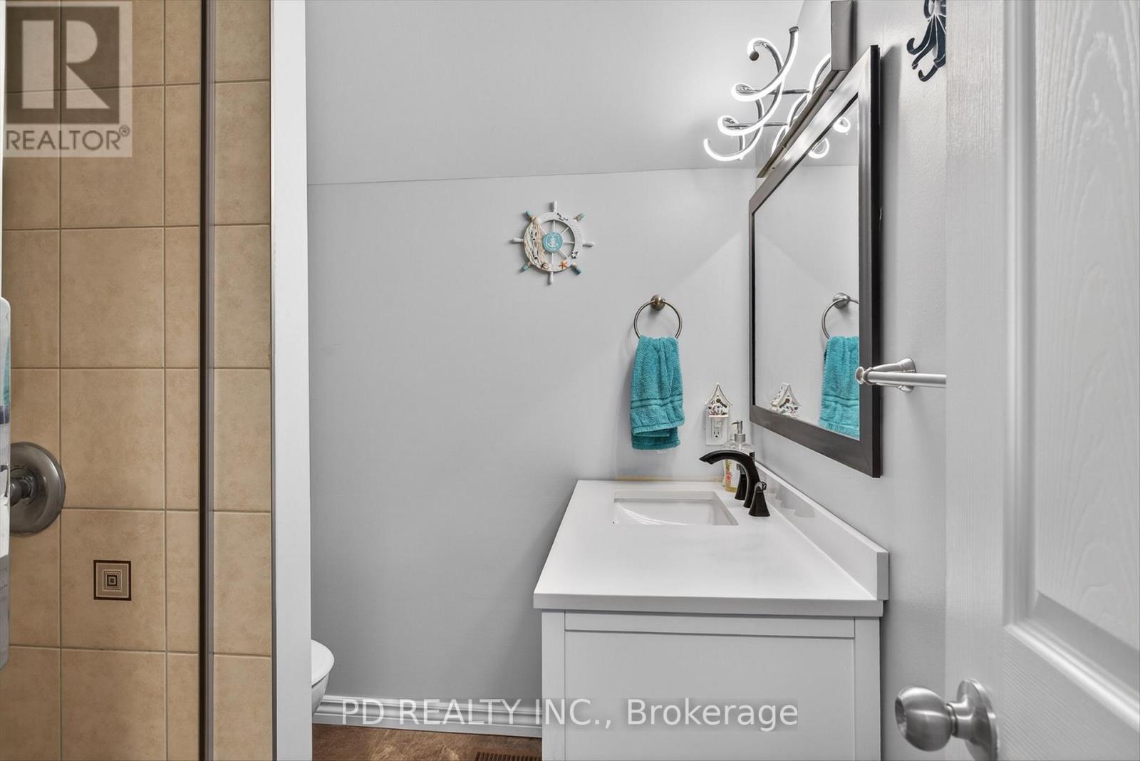 49 Sturgeon Road N, Kawartha Lakes (Omemee), Ontario  K0L 2W0 - Photo 34 - X12806420