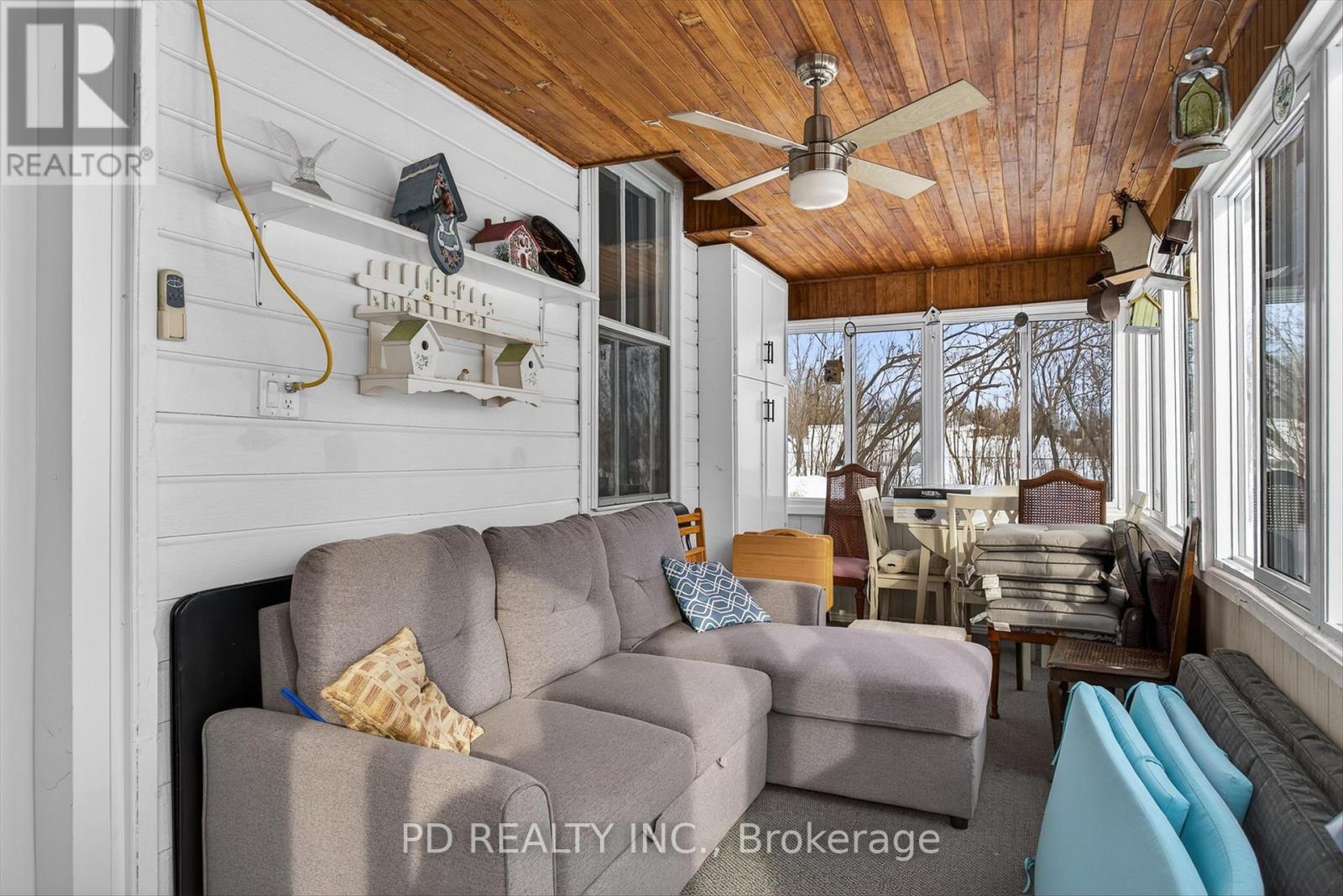 49 Sturgeon Road N, Kawartha Lakes (Omemee), Ontario  K0L 2W0 - Photo 5 - X12806420