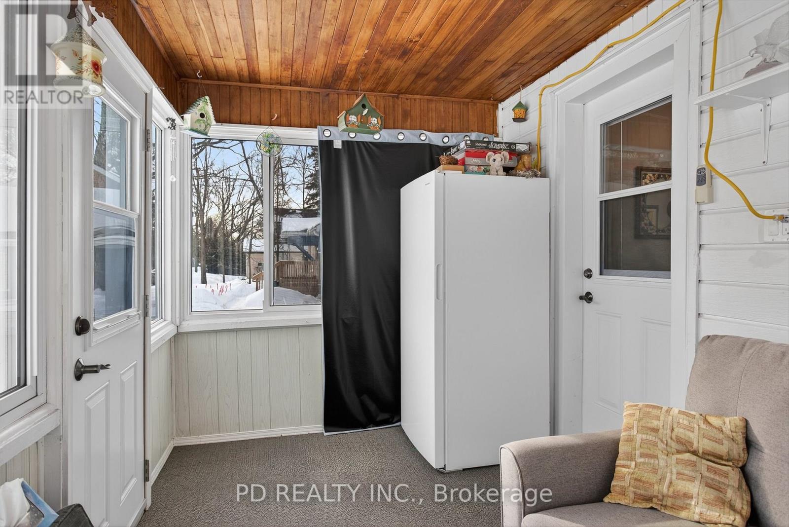 49 Sturgeon Road N, Kawartha Lakes (Omemee), Ontario  K0L 2W0 - Photo 6 - X12806420