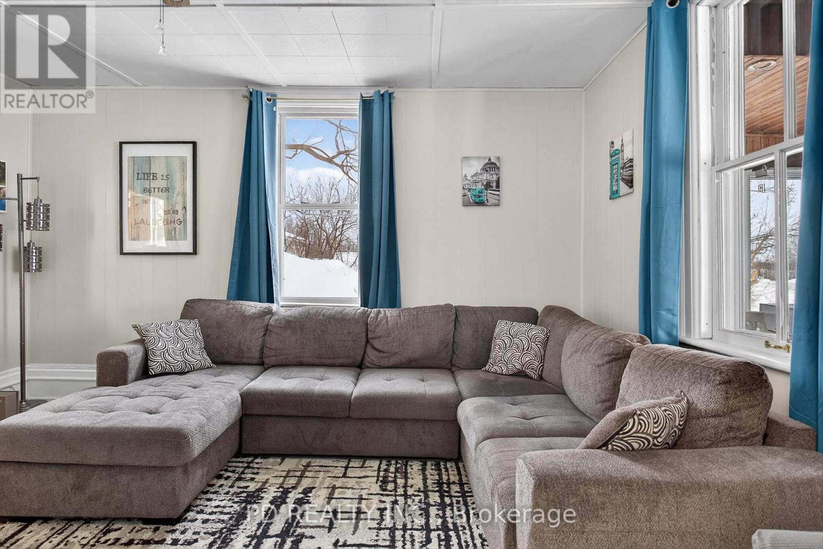 49 Sturgeon Road N, Kawartha Lakes (Omemee), Ontario  K0L 2W0 - Photo 9 - X12806420