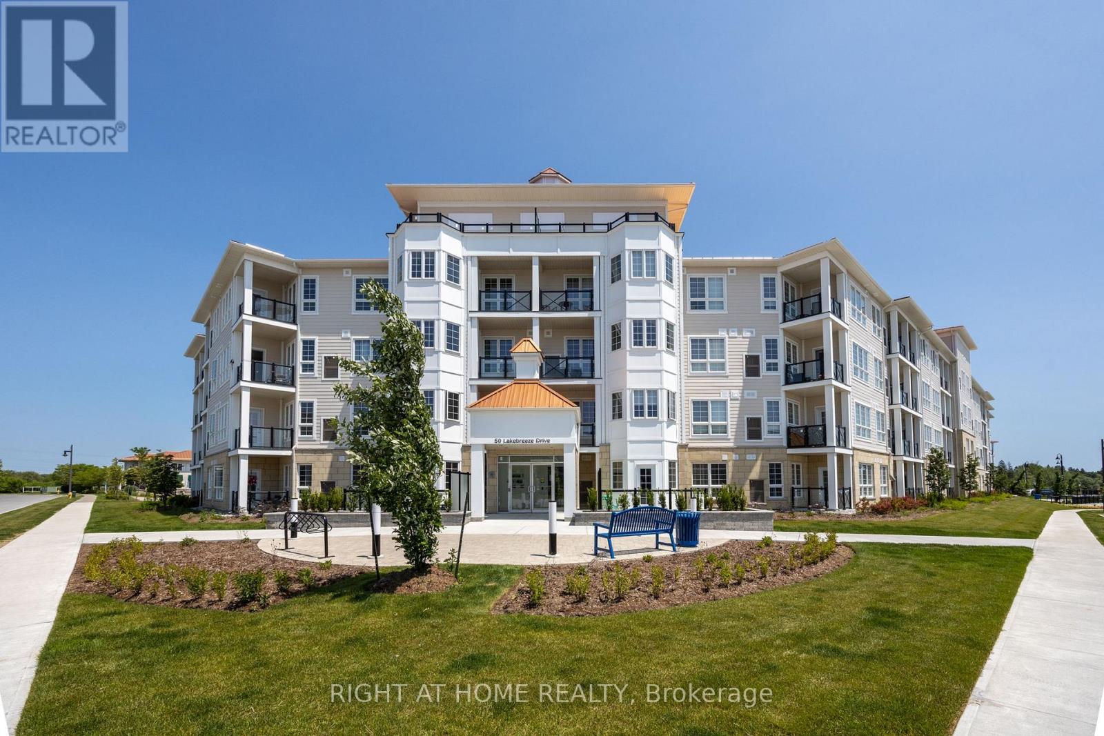 402 - 50 LAKEBREEZE DRIVE, clarington (newcastle), Ontario