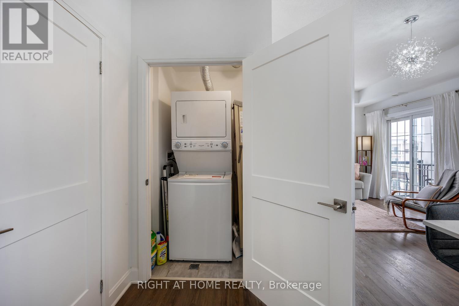 402 - 50 Lakebreeze Drive, Clarington (Newcastle), Ontario  L1B 0V9 - Photo 22 - E12806514