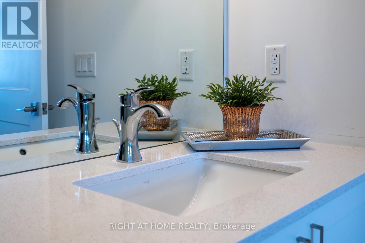 402 - 50 Lakebreeze Drive, Clarington (Newcastle), Ontario  L1B 0V9 - Photo 33 - E12806514