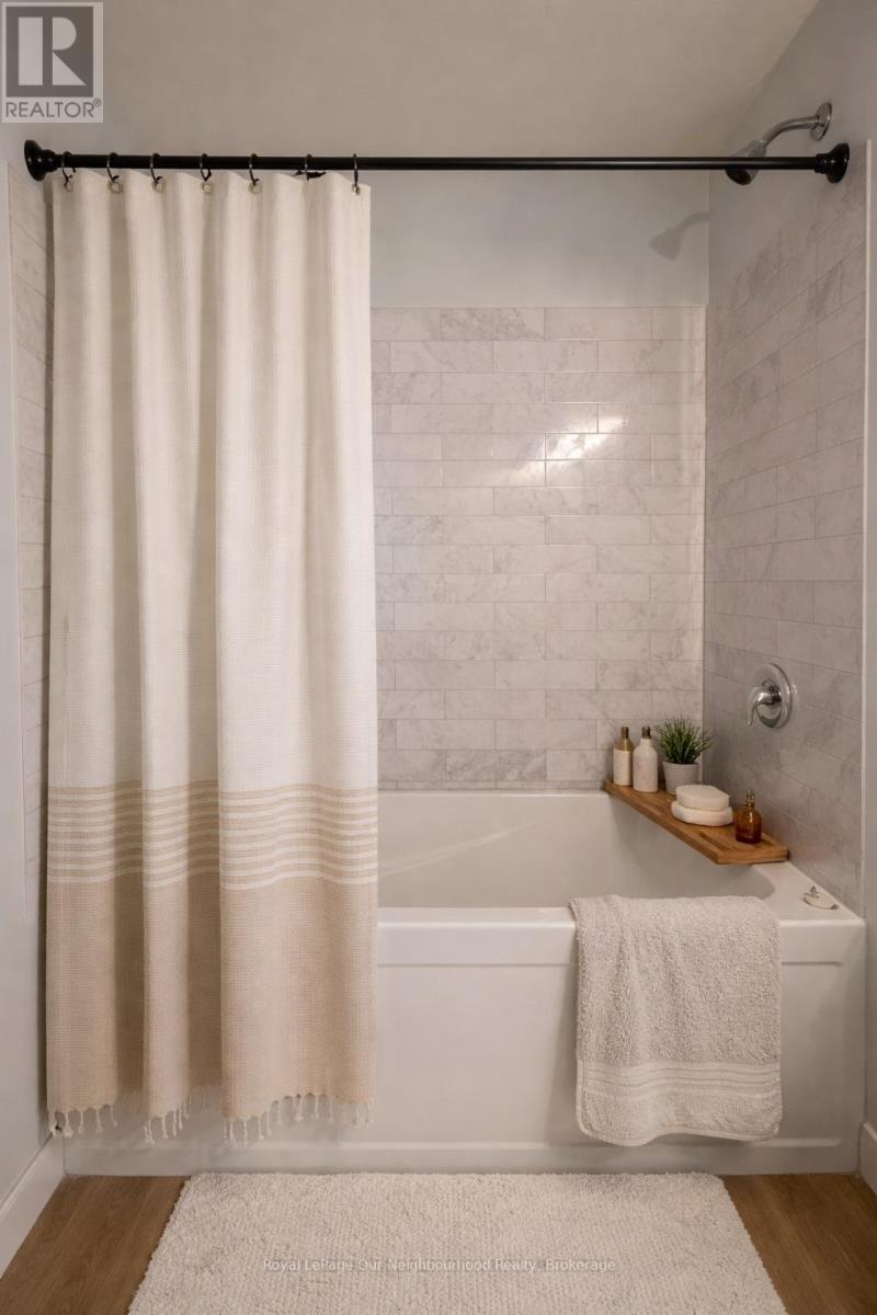 Unit 3 - 1382 Leighton Road, Peterborough (Northcrest Ward 5), Ontario  K9H 6W6 - Photo 16 - X12807398