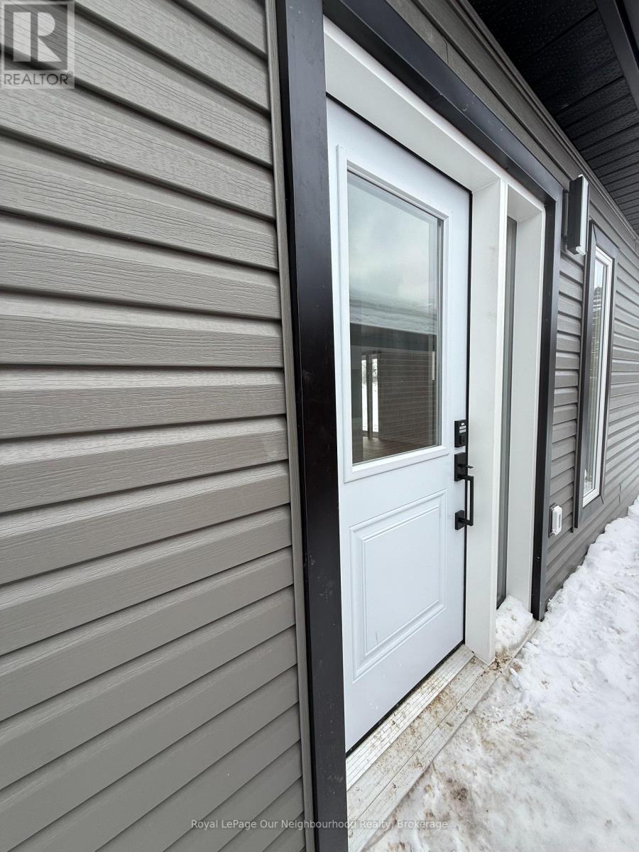 Unit 3 - 1382 Leighton Road, Peterborough (Northcrest Ward 5), Ontario  K9H 6W6 - Photo 17 - X12807398