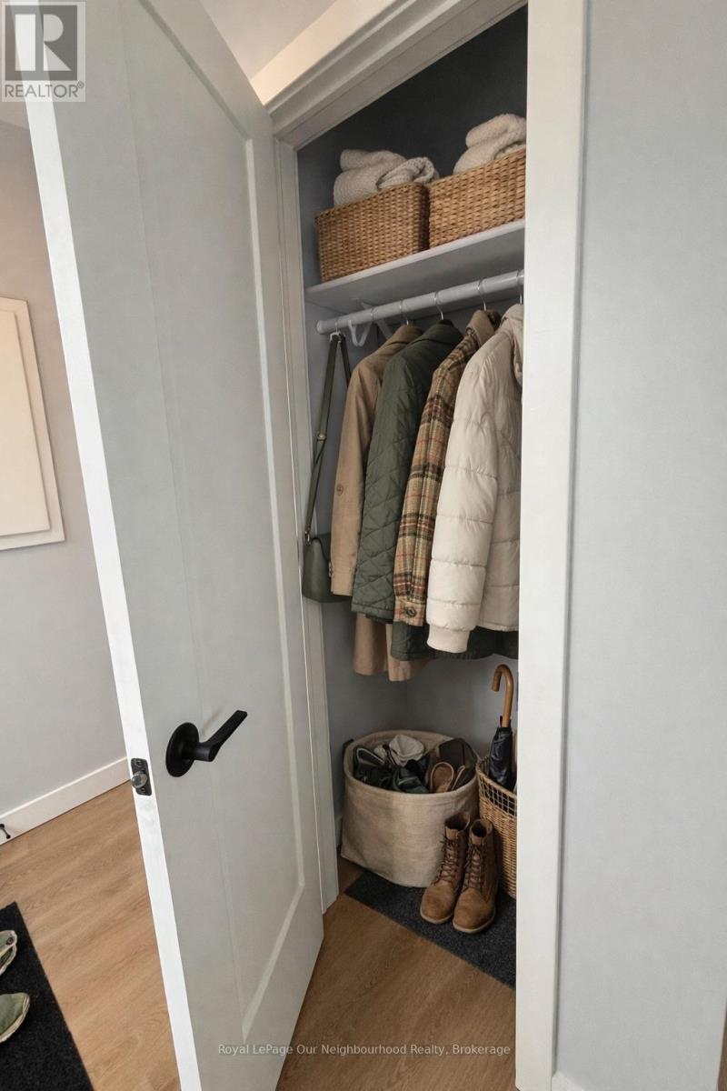 Unit 3 - 1382 Leighton Road, Peterborough (Northcrest Ward 5), Ontario  K9H 6W6 - Photo 2 - X12807398