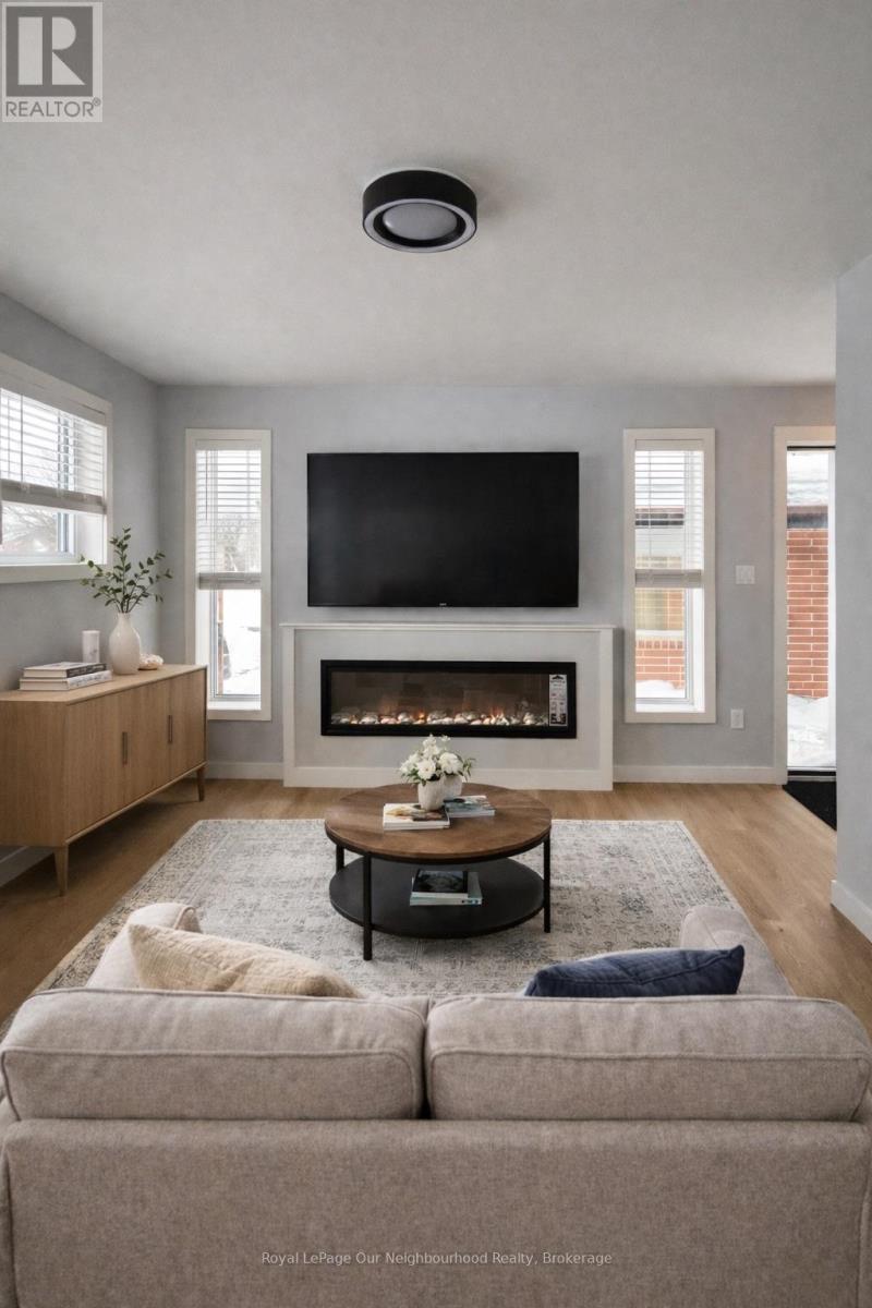 Unit 3 - 1382 Leighton Road, Peterborough (Northcrest Ward 5), Ontario  K9H 6W6 - Photo 3 - X12807398