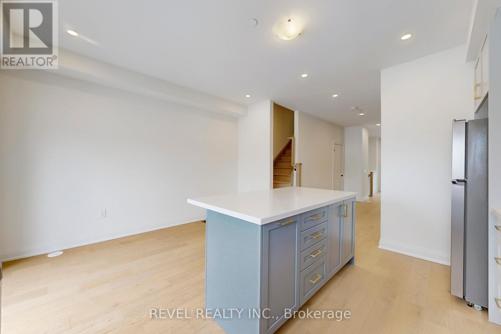 18 Marret Lane, Clarington (Newcastle), Ontario  L1B 0X2 - Photo 11 - E12807496