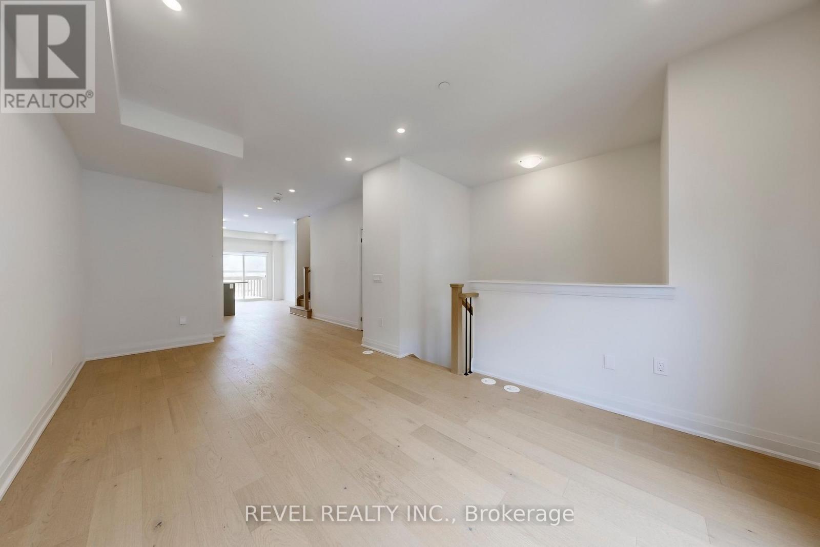 18 Marret Lane, Clarington (Newcastle), Ontario  L1B 0X2 - Photo 6 - E12807496