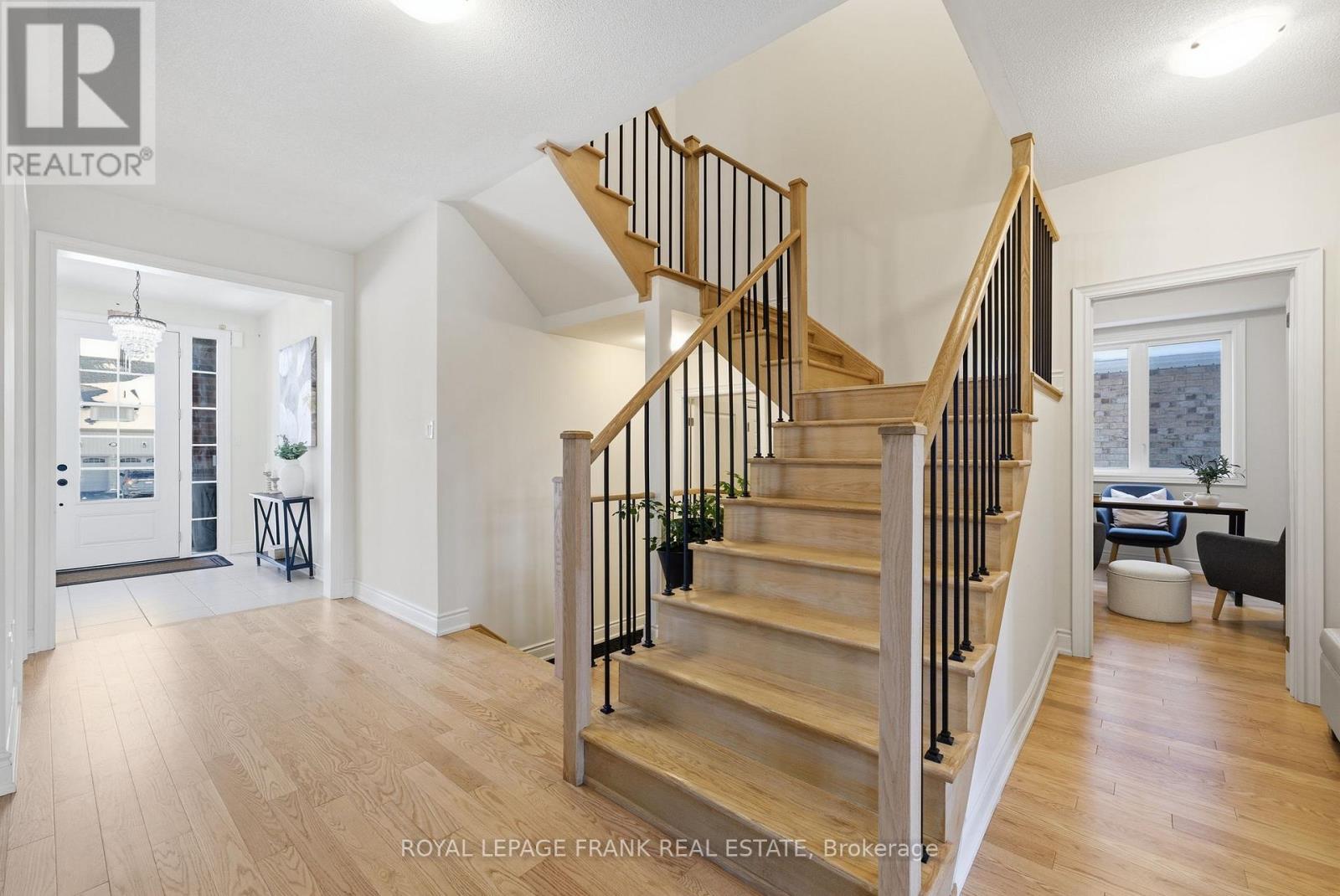 60 Hennessey Crescent, Kawartha Lakes (Lindsay), Ontario  K9V 0P3 - Photo 23 - X12807752