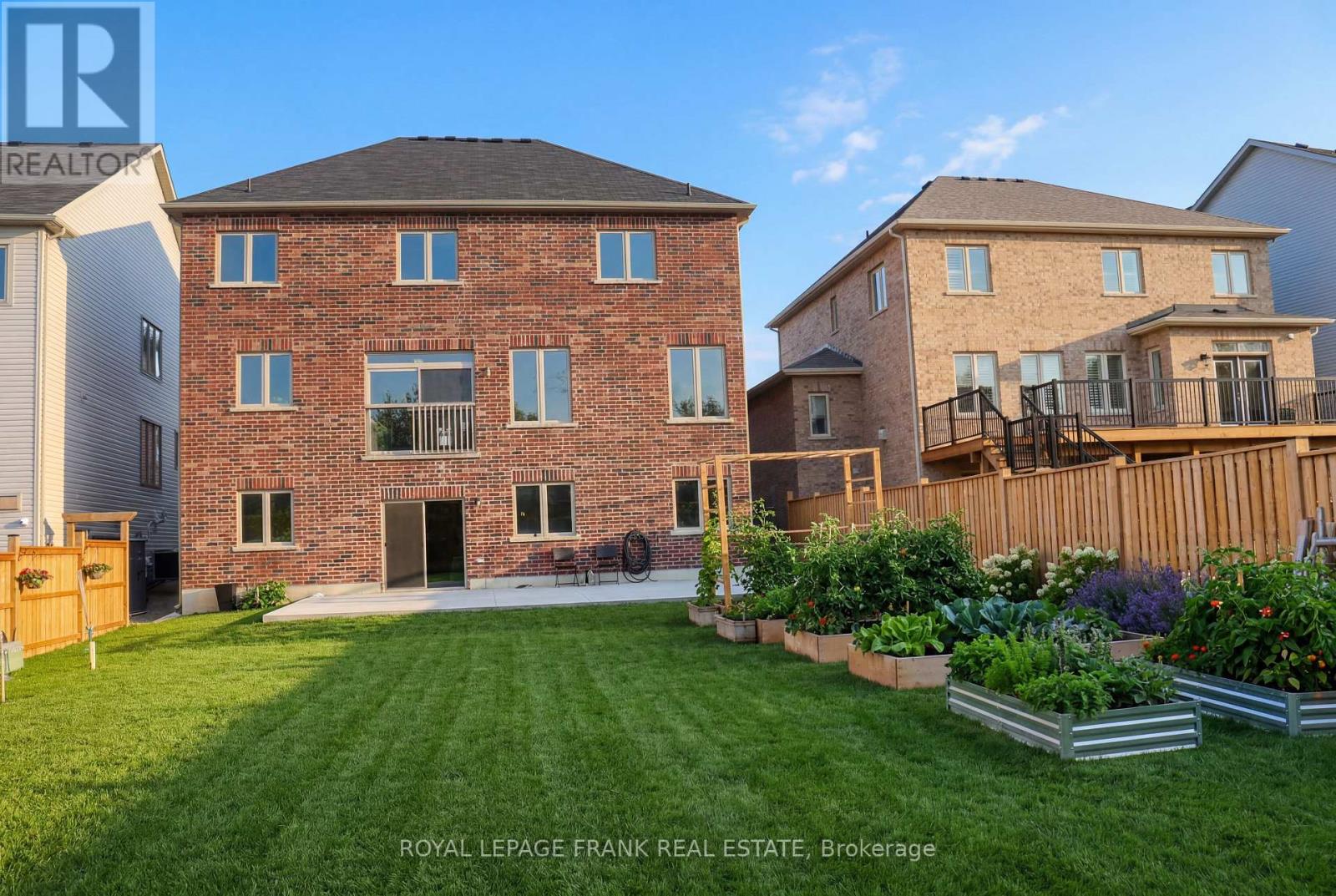 60 Hennessey Crescent, Kawartha Lakes (Lindsay), Ontario  K9V 0P3 - Photo 47 - X12807752