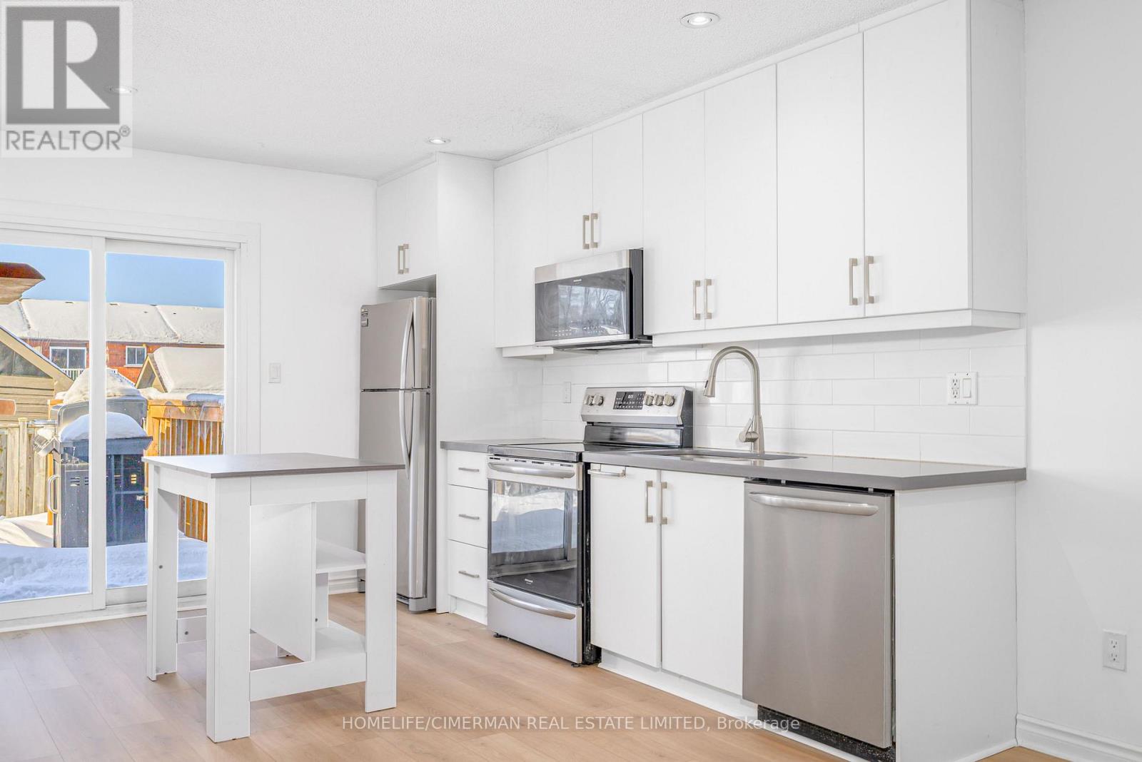 123 Albert Street S, Kawartha Lakes (Lindsay), Ontario  K9V 6G1 - Photo 13 - X12807658