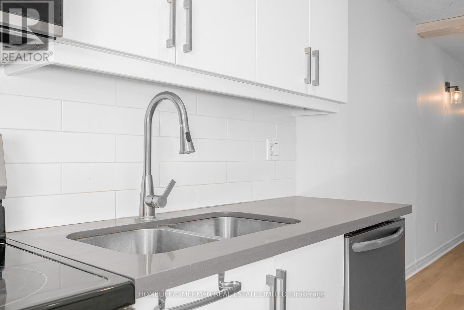 123 Albert Street S, Kawartha Lakes (Lindsay), Ontario  K9V 6G1 - Photo 16 - X12807658