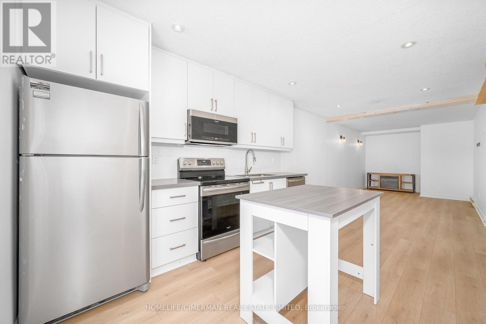 123 Albert Street S, Kawartha Lakes (Lindsay), Ontario  K9V 6G1 - Photo 18 - X12807658