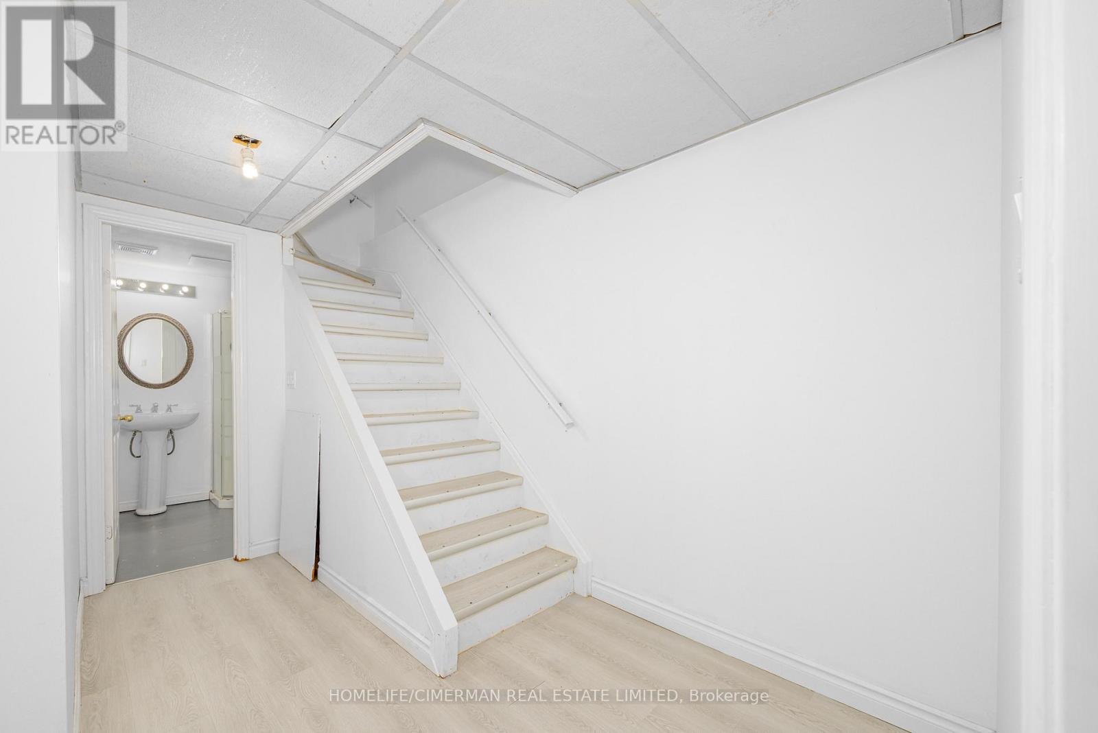 123 Albert Street S, Kawartha Lakes (Lindsay), Ontario  K9V 6G1 - Photo 34 - X12807658