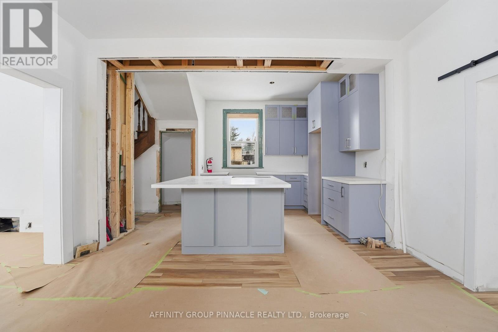 40 Albert Street S, Kawartha Lakes (Lindsay), Ontario  K9V 3G7 - Photo 12 - X12808242