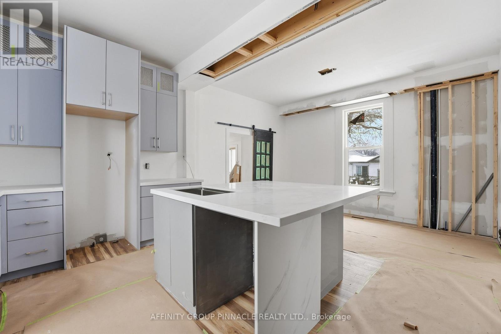 40 Albert Street S, Kawartha Lakes (Lindsay), Ontario  K9V 3G7 - Photo 16 - X12808242