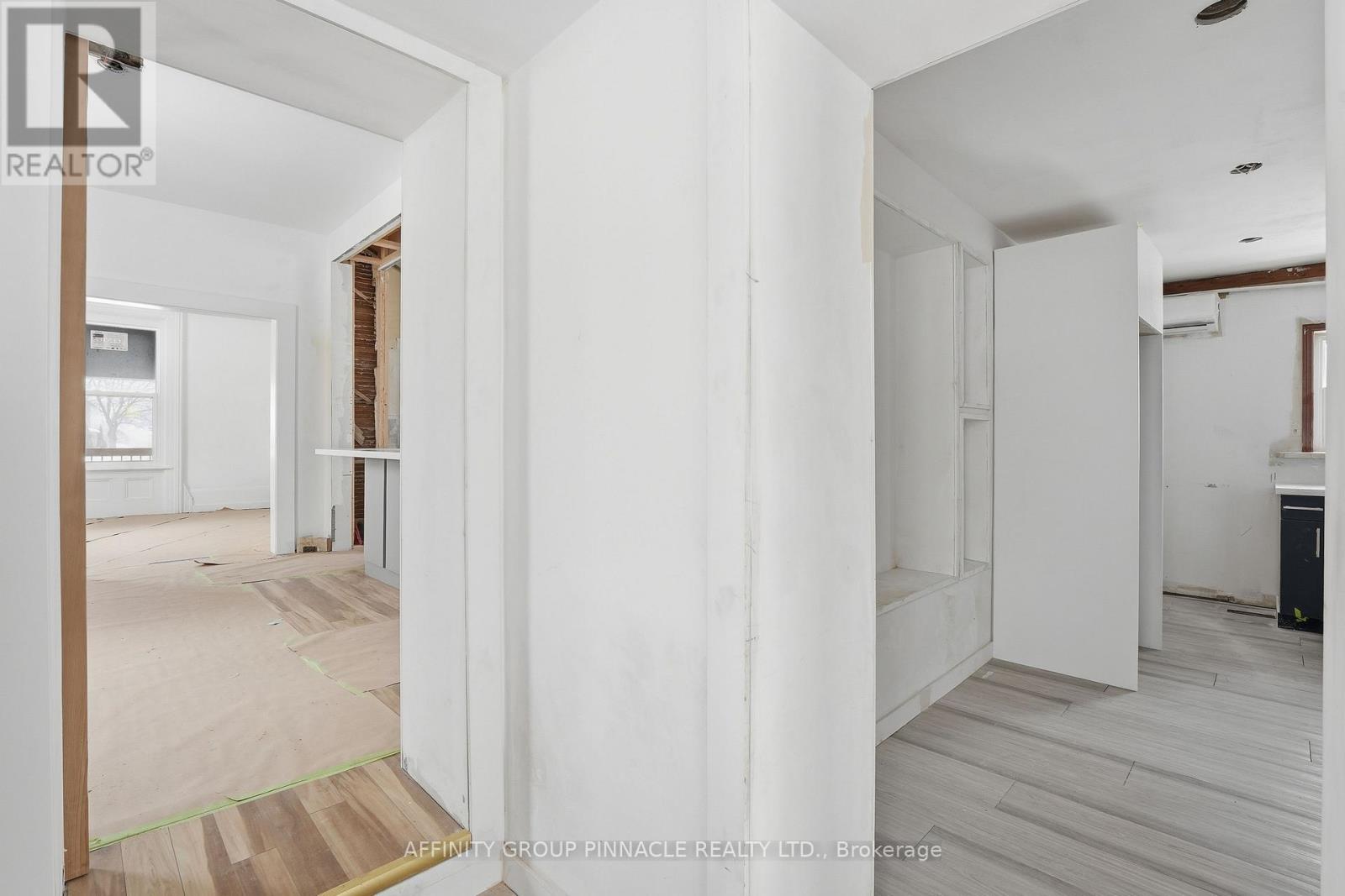 40 Albert Street S, Kawartha Lakes (Lindsay), Ontario  K9V 3G7 - Photo 17 - X12808242