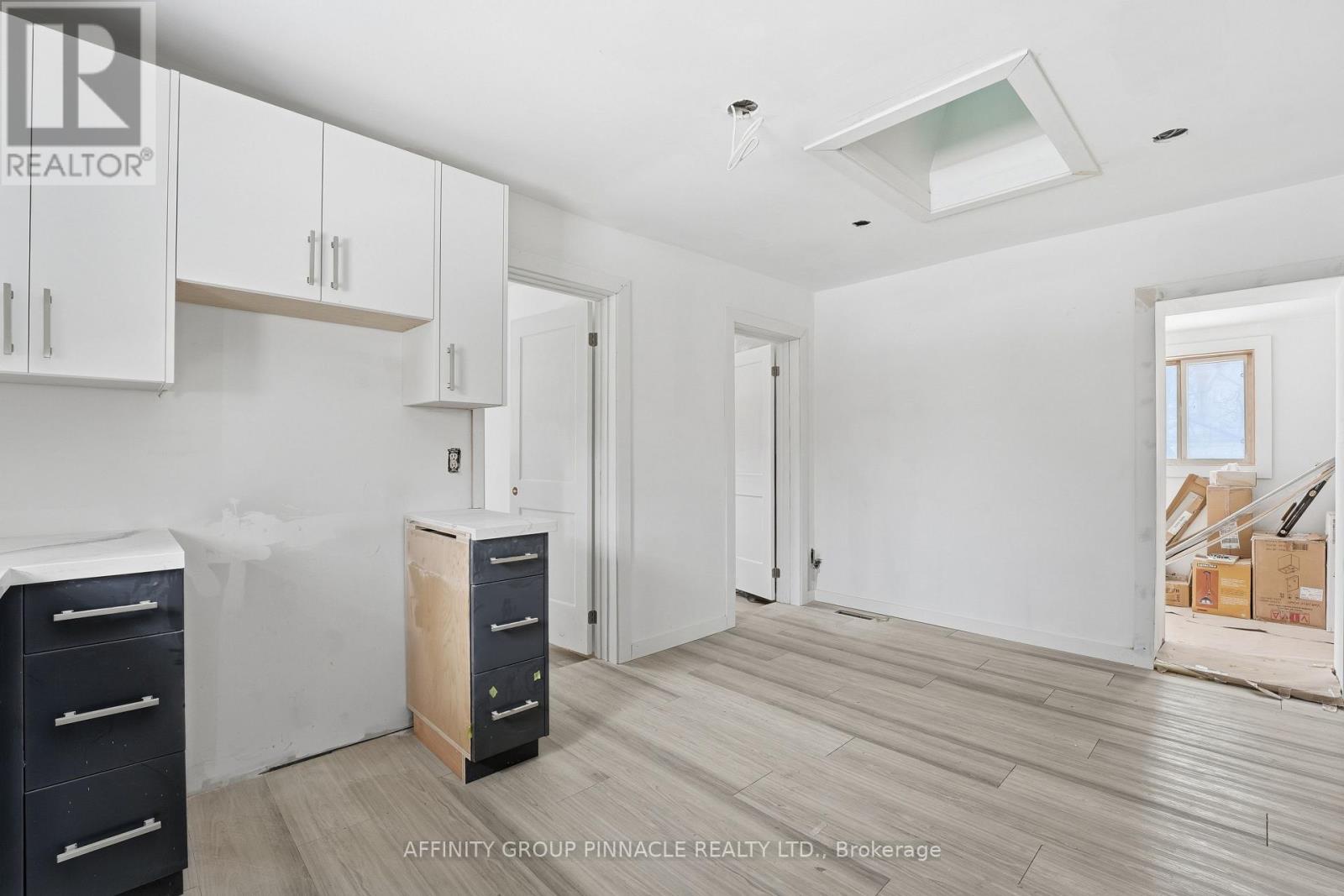 40 Albert Street S, Kawartha Lakes (Lindsay), Ontario  K9V 3G7 - Photo 21 - X12808242