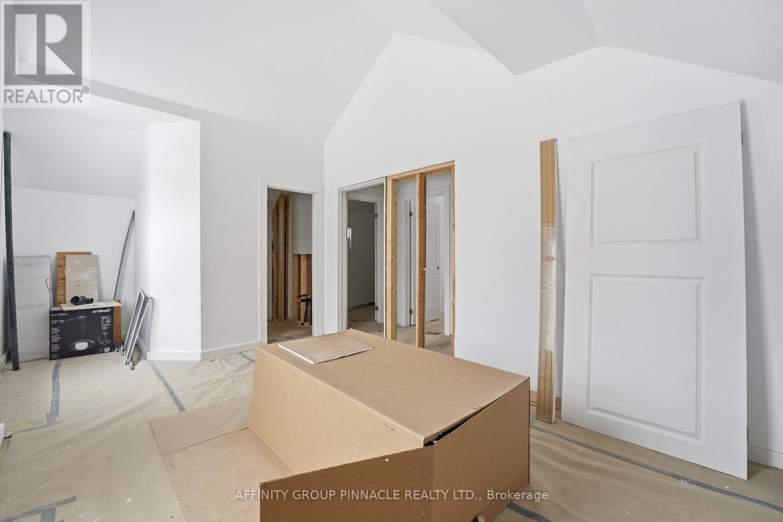 40 Albert Street S, Kawartha Lakes (Lindsay), Ontario  K9V 3G7 - Photo 30 - X12808242