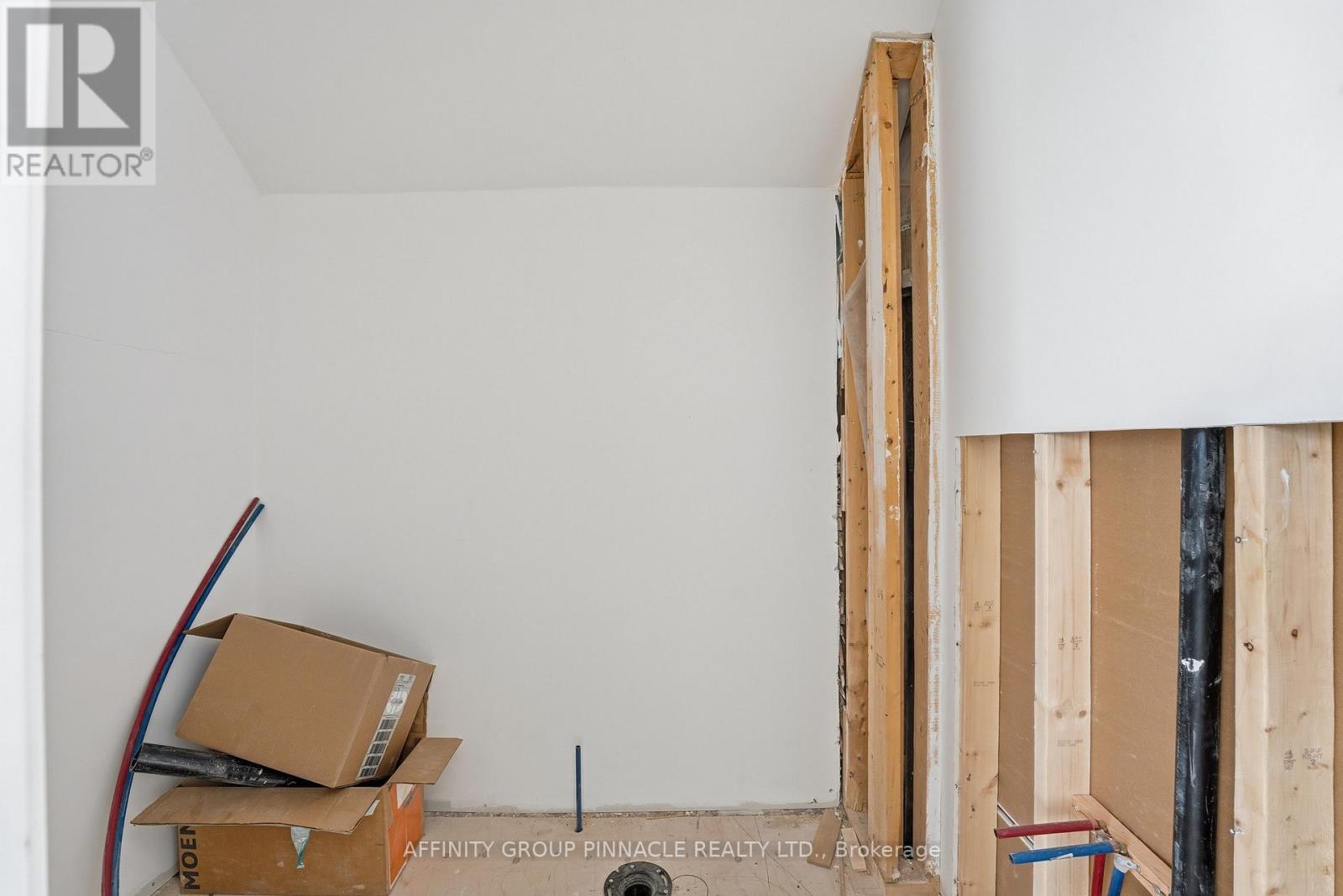 40 Albert Street S, Kawartha Lakes (Lindsay), Ontario  K9V 3G7 - Photo 32 - X12808242