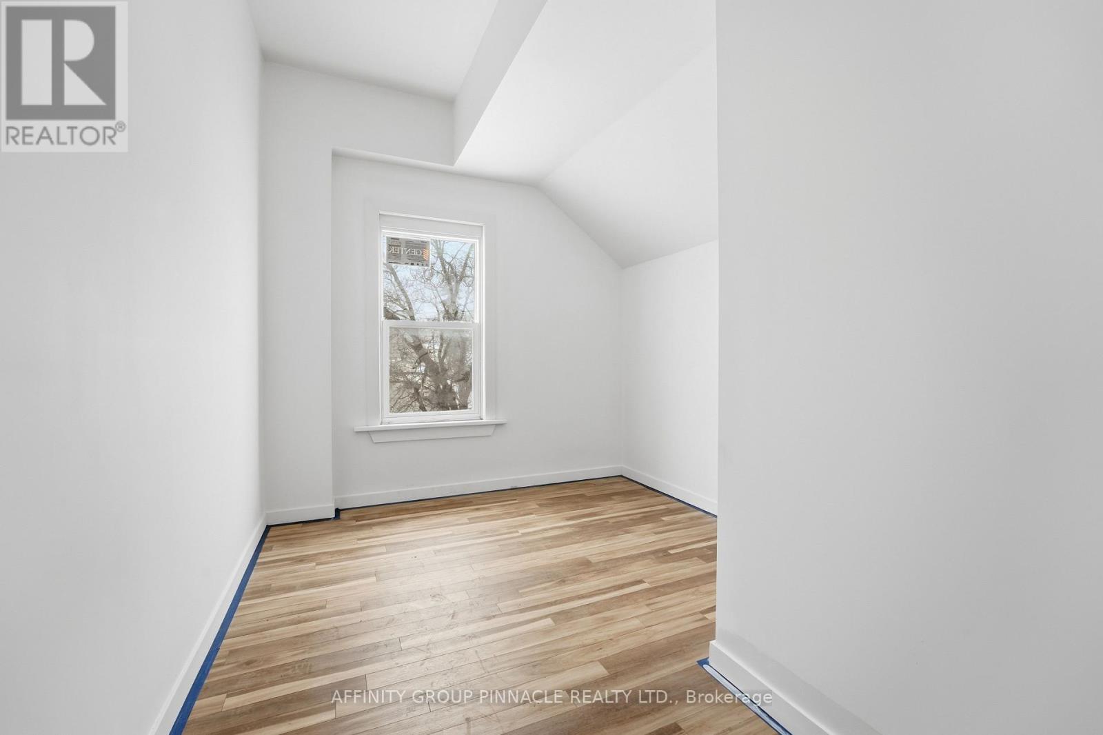 40 Albert Street S, Kawartha Lakes (Lindsay), Ontario  K9V 3G7 - Photo 36 - X12808242