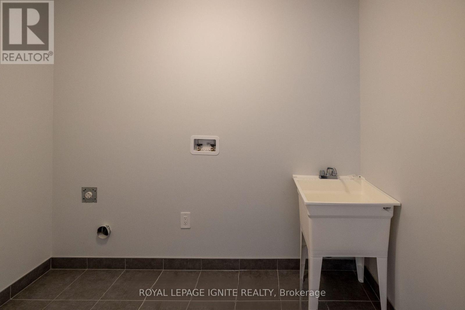 184 St. Joseph Rd Road W, Kawartha Lakes (Lindsay), Ontario  K9V 0R6 - Photo 24 - X12810184