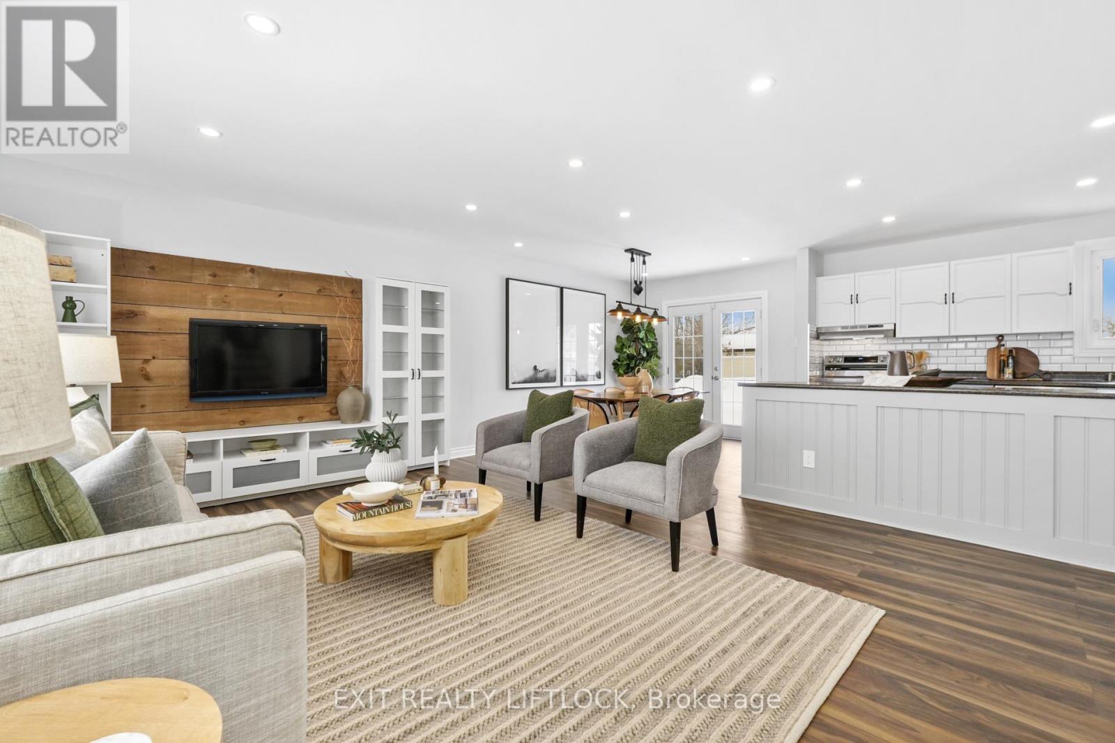 1018 Meadowview Road, Kawartha Lakes (Omemee), Ontario  K0L 2W0 - Photo 5 - X12810800