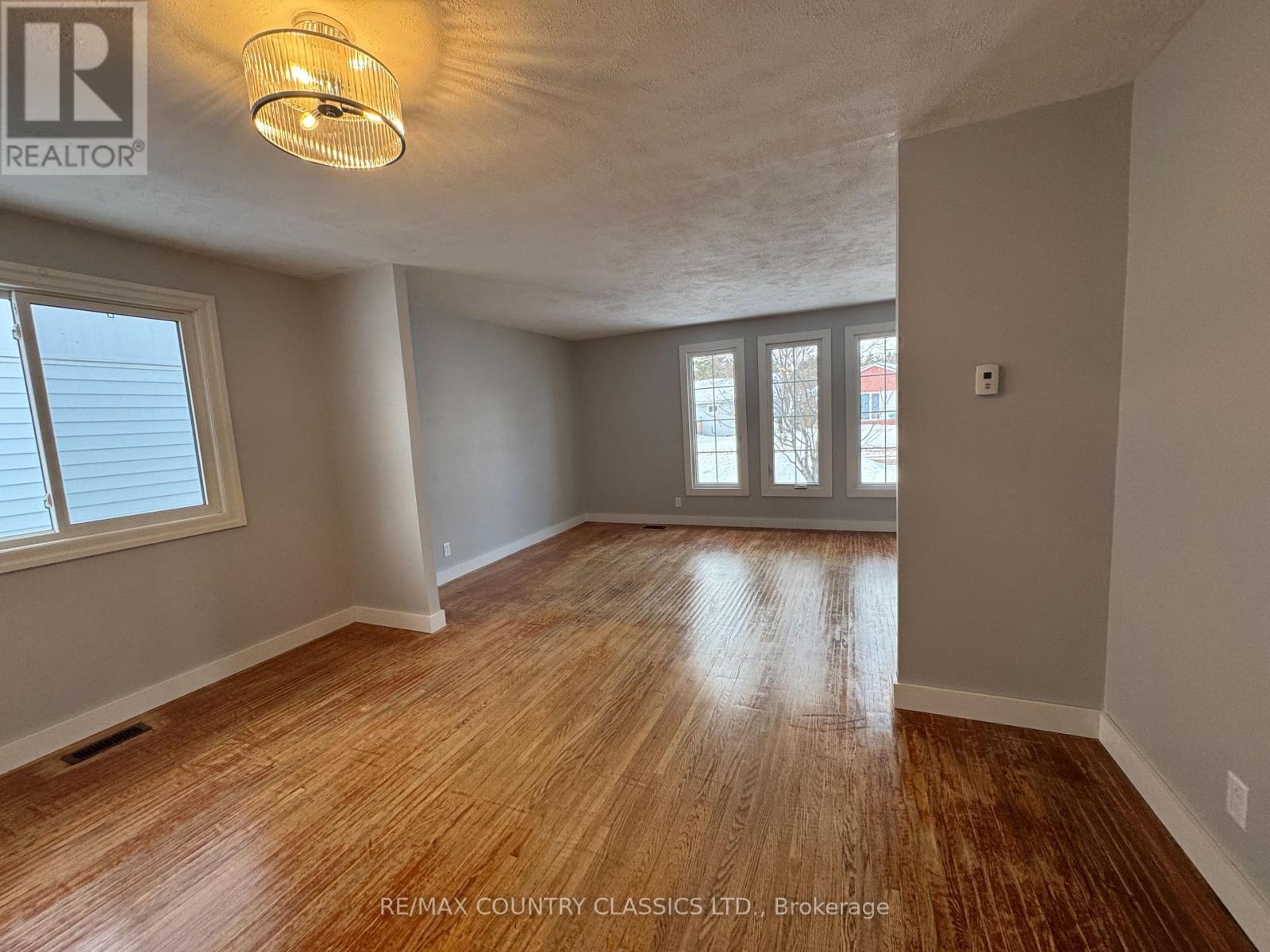 29 Hemlock Street, Highlands East (Bicroft Ward), Ontario  K0L 1M0 - Photo 15 - X12811186