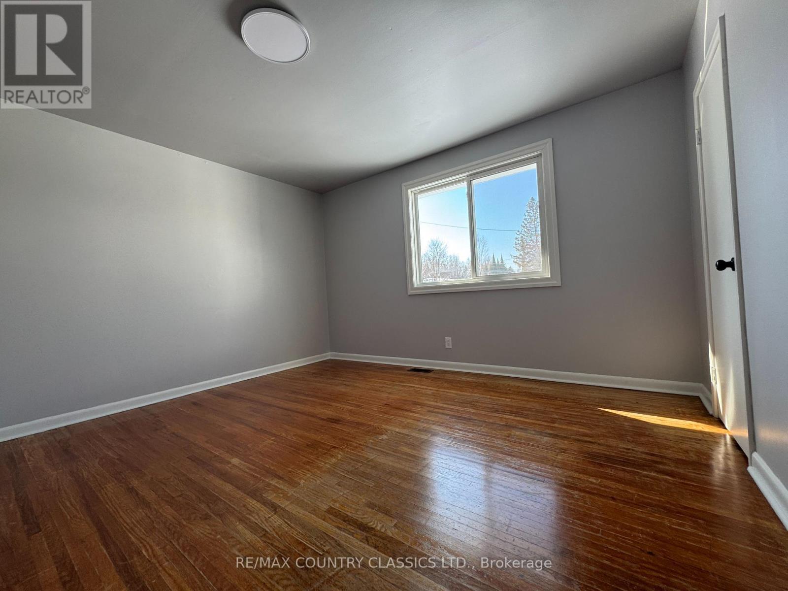 29 Hemlock Street, Highlands East (Bicroft Ward), Ontario  K0L 1M0 - Photo 20 - X12811186