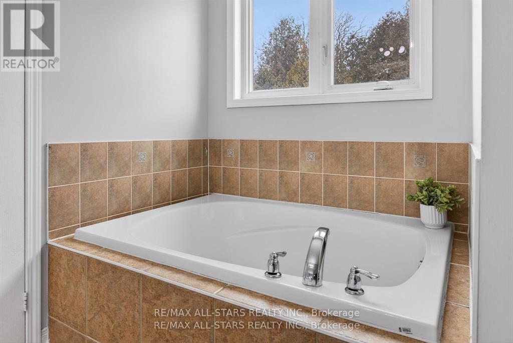 50 Cook Street, Kawartha Lakes (Lindsay), Ontario  K9V 0C6 - Photo 26 - X12811242