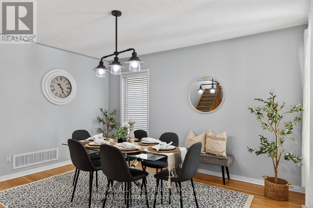 50 Cook Street, Kawartha Lakes (Lindsay), Ontario  K9V 0C6 - Photo 5 - X12811242