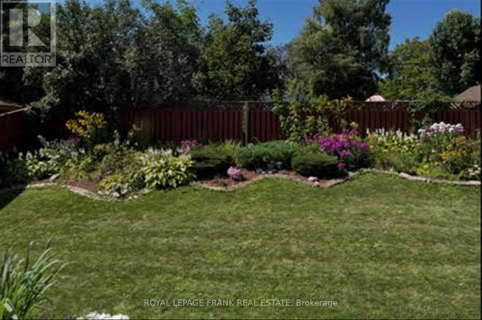 1821 Parkwood Circle, Peterborough (Monaghan Ward 2), Ontario  K9J 8C3 - Photo 46 - X12811250