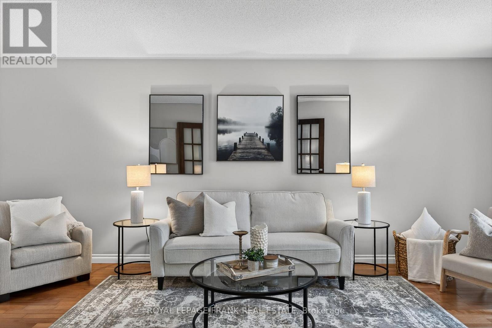 1821 Parkwood Circle, Peterborough (Monaghan Ward 2), Ontario  K9J 8C3 - Photo 5 - X12811250