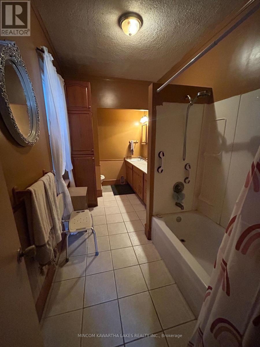 460 Driscoll Terrace, Peterborough (Ashburnham Ward 4), Ontario  K9H 1T7 - Photo 10 - X12811748