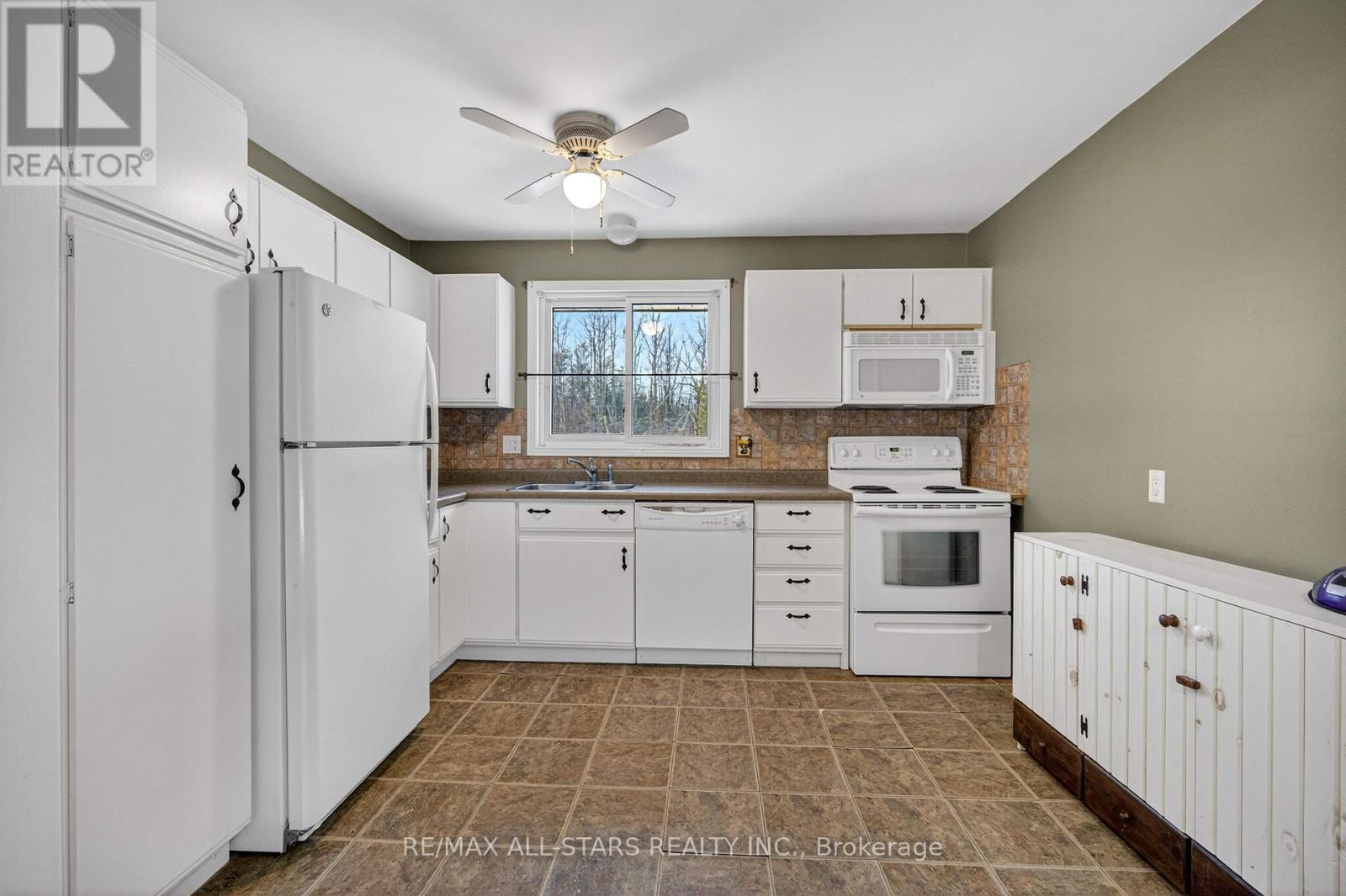 A - 105 Rita Crescent, Kawartha Lakes (Omemee), Ontario  K0L 2W0 - Photo 4 - X12811974