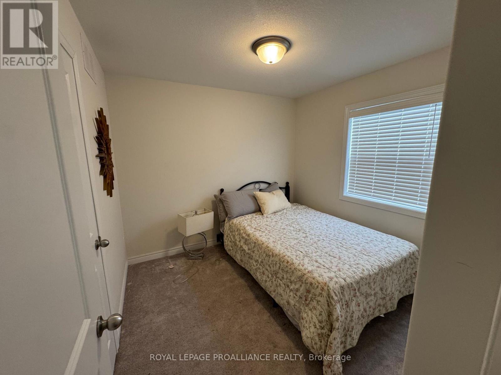 929 Broadway Boulevard, Peterborough (Northcrest Ward 5), Ontario  K9H 0J2 - Photo 11 - X12812720