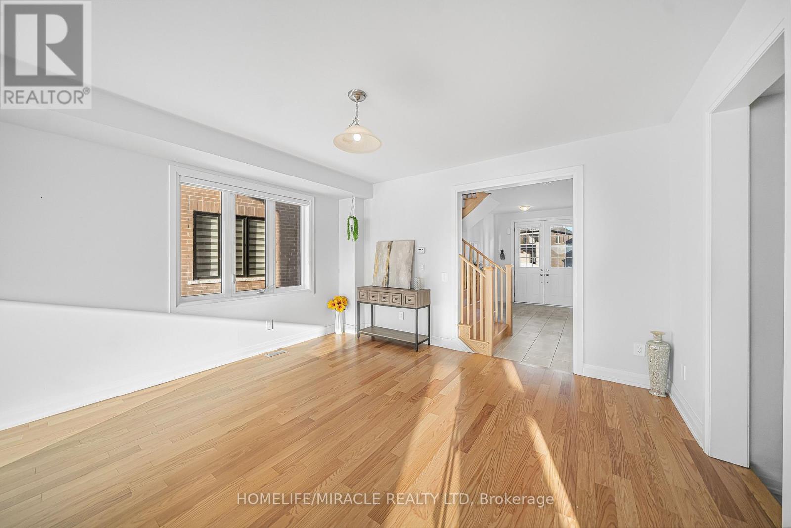 192 St Joseph Road, Kawartha Lakes (Lindsay), Ontario  K9V 6A9 - Photo 11 - X12813526