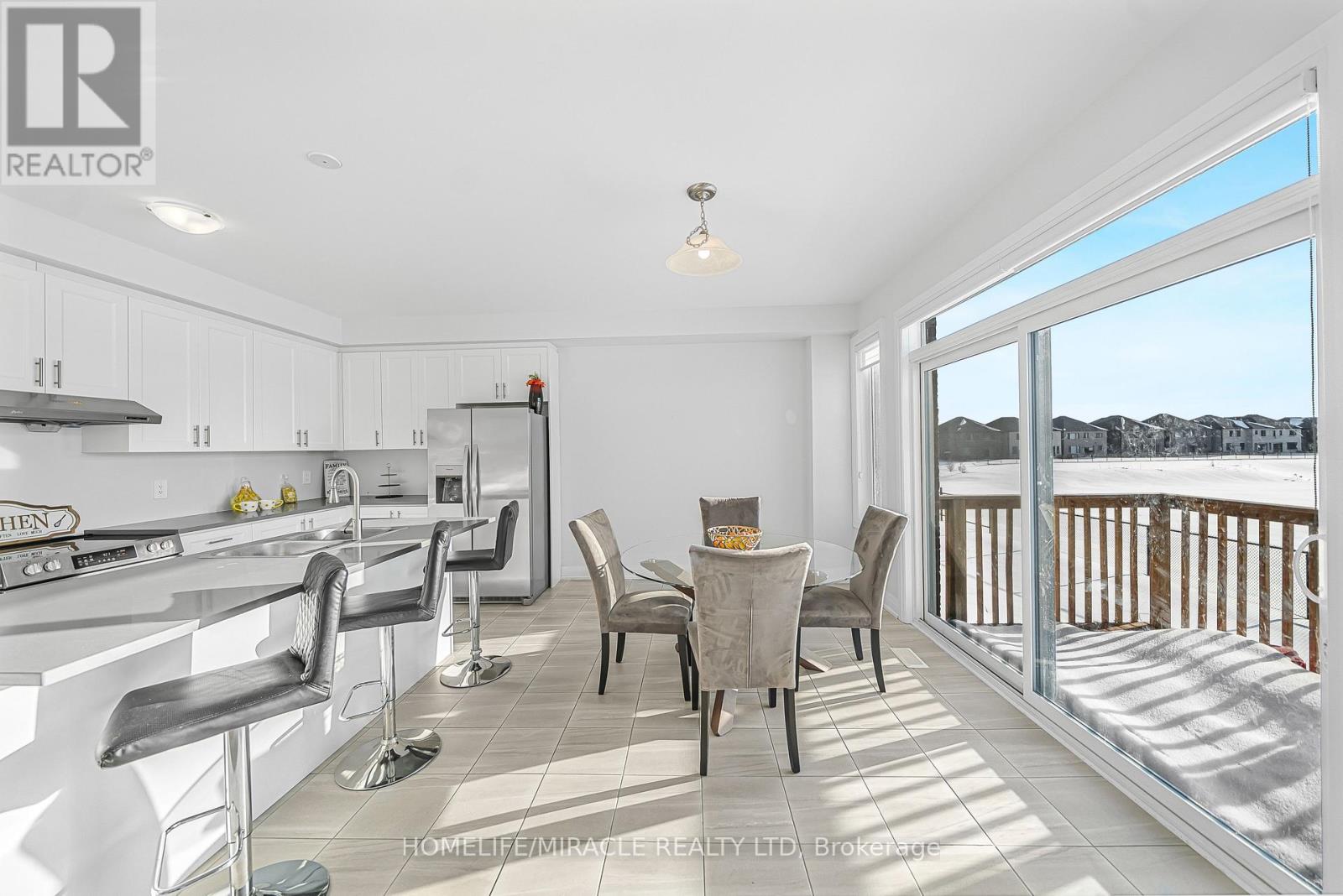 192 St Joseph Road, Kawartha Lakes (Lindsay), Ontario  K9V 6A9 - Photo 15 - X12813526