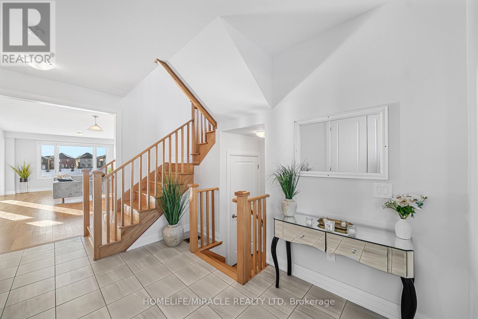 192 St Joseph Road, Kawartha Lakes (Lindsay), Ontario  K9V 6A9 - Photo 7 - X12813526