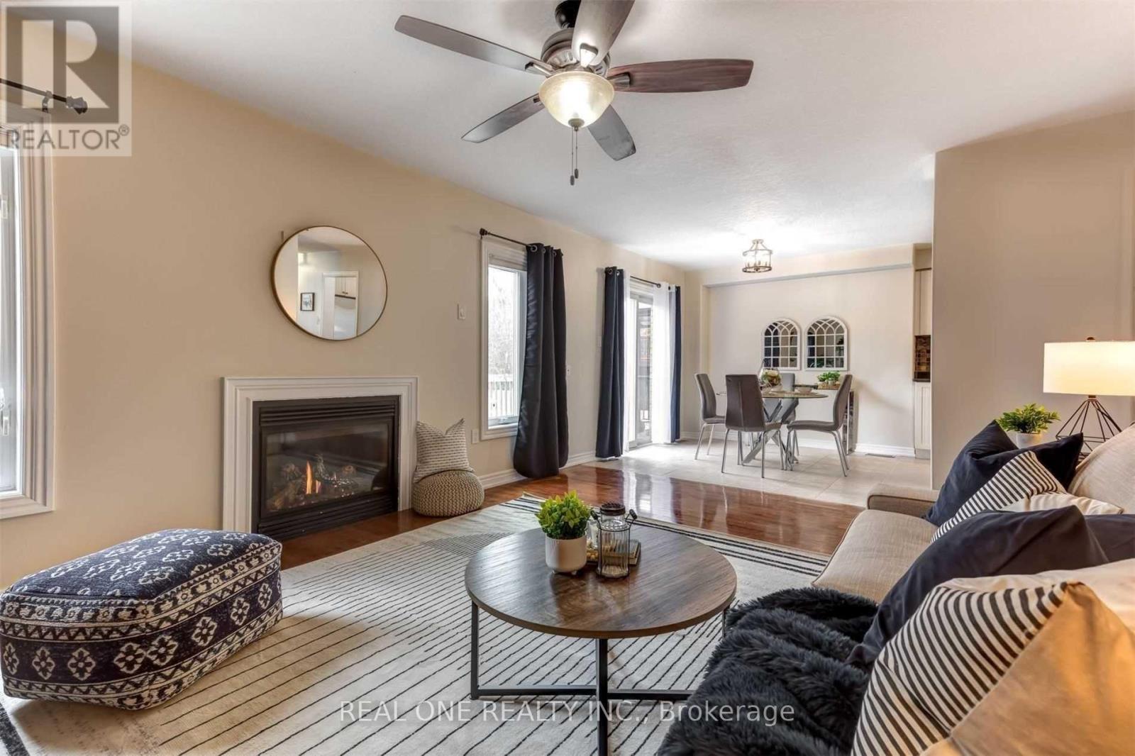 55 Sweetnam Drive, Kawartha Lakes (Lindsay), Ontario  K9V 0A7 - Photo 6 - X12813746