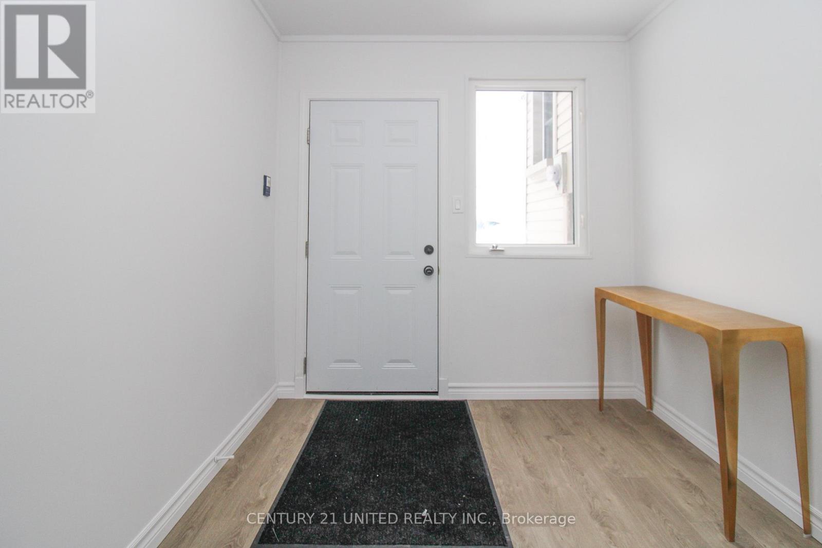 3017 Lakefield Road, Selwyn, Ontario  K9J 6X5 - Photo 3 - X12814612