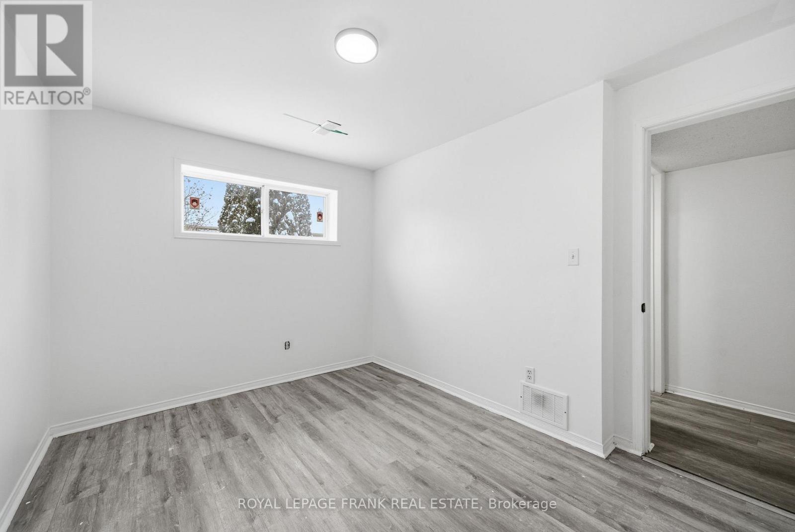 10 Flavelle Crescent, Kawartha Lakes (Lindsay), Ontario  K9V 6E2 - Photo 33 - X12814670