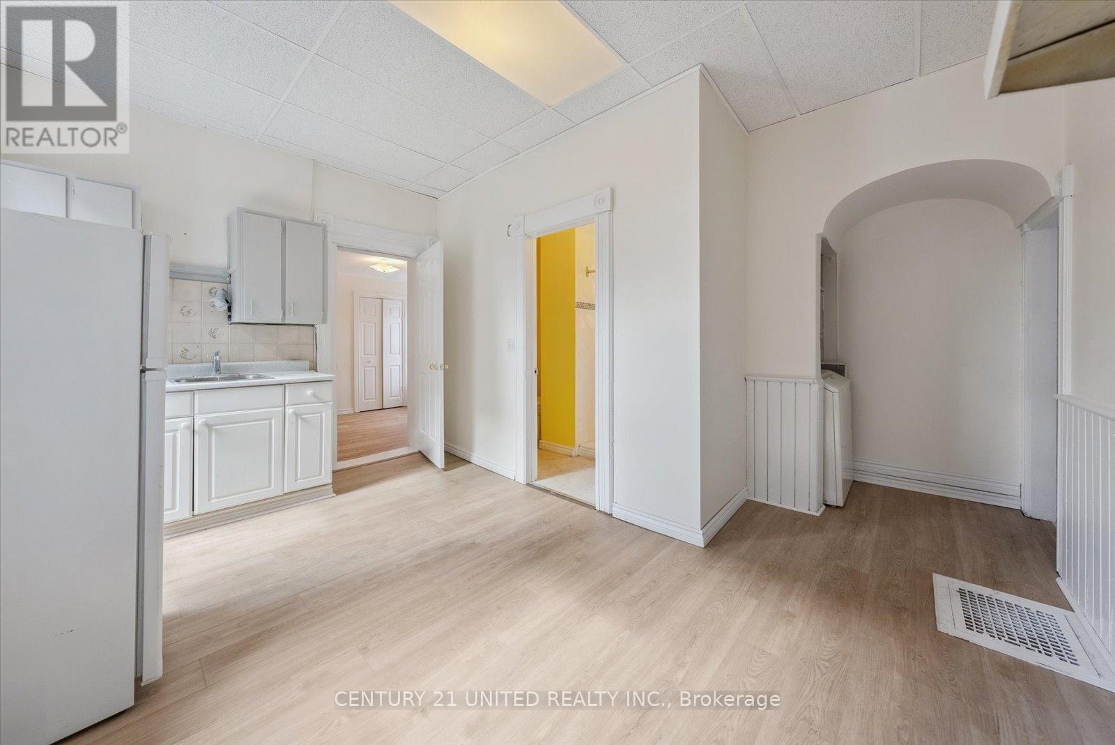 187 Stewart Street, Peterborough (Town Ward 3), Ontario  K9J 3M4 - Photo 14 - X12814686